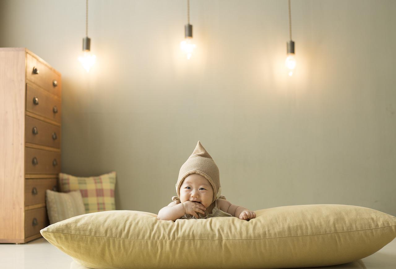 Jak rozświetlić pokój dziecka? Wybieramy lampy dziecięce